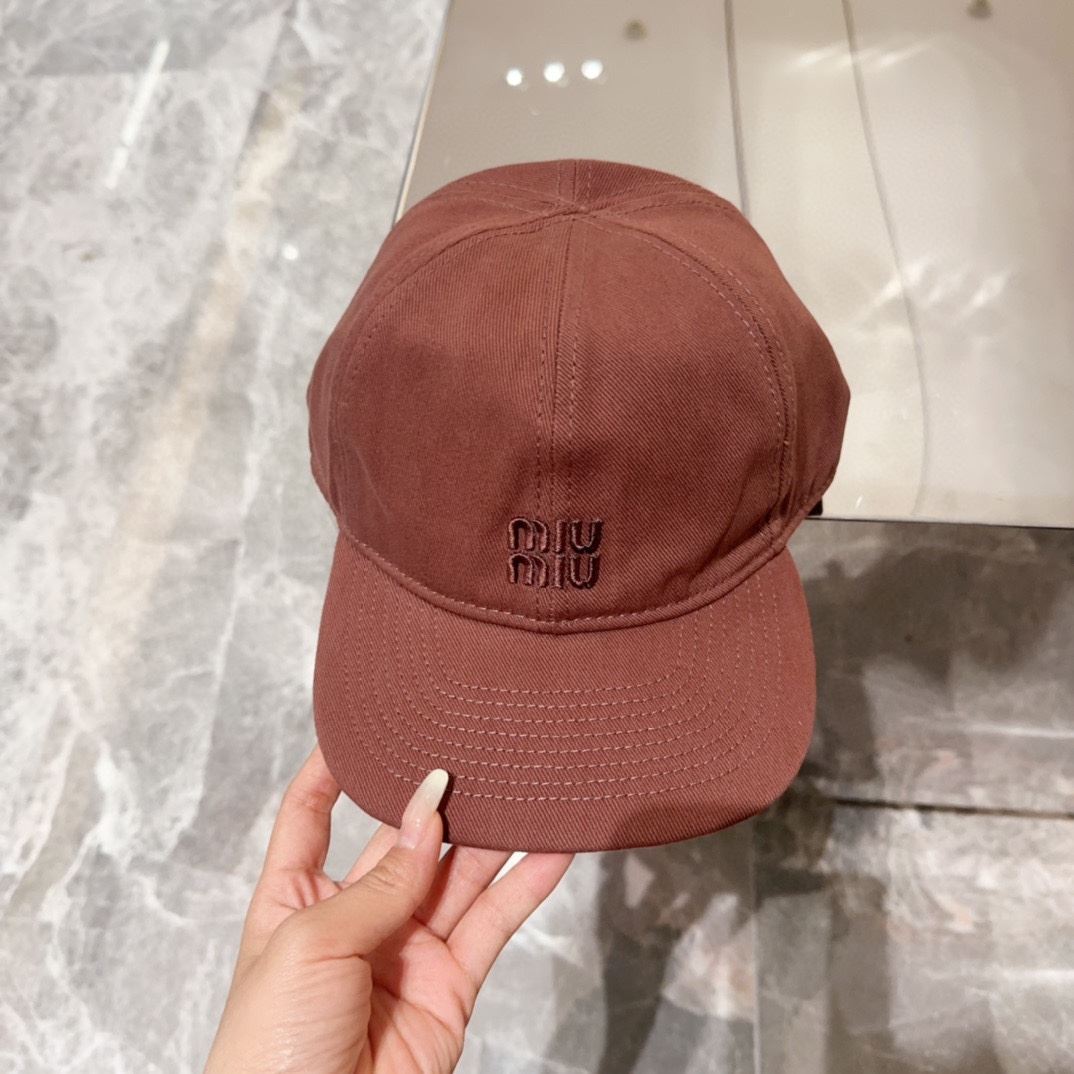 Miu Miu Caps